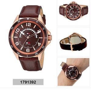 🏈Tommy Hilfiger leather watch🏈